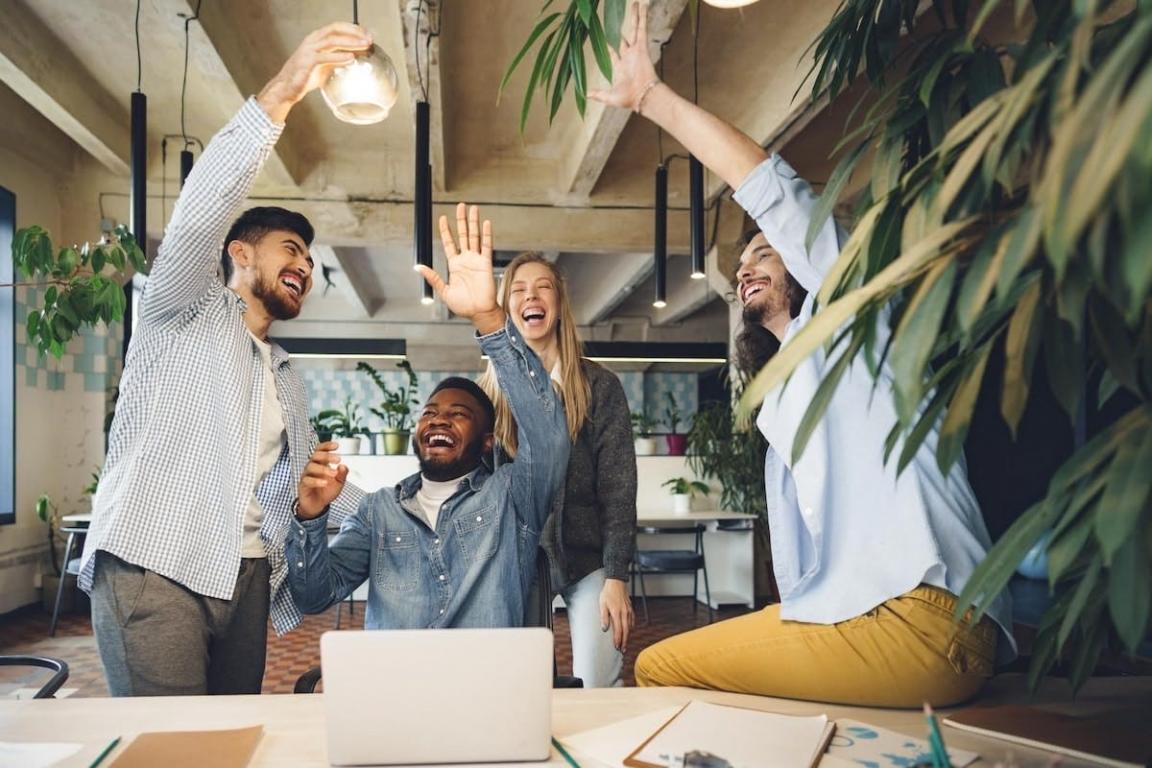 Praktische Arbeitsumgebung mit Schwerpunkt auf Stressbewältigung